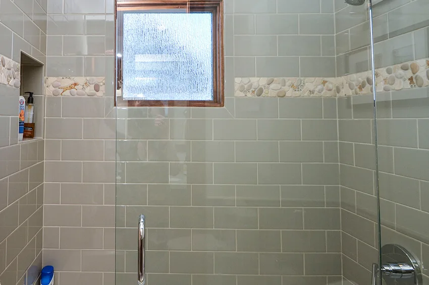 bathroom shower whimsical tile border