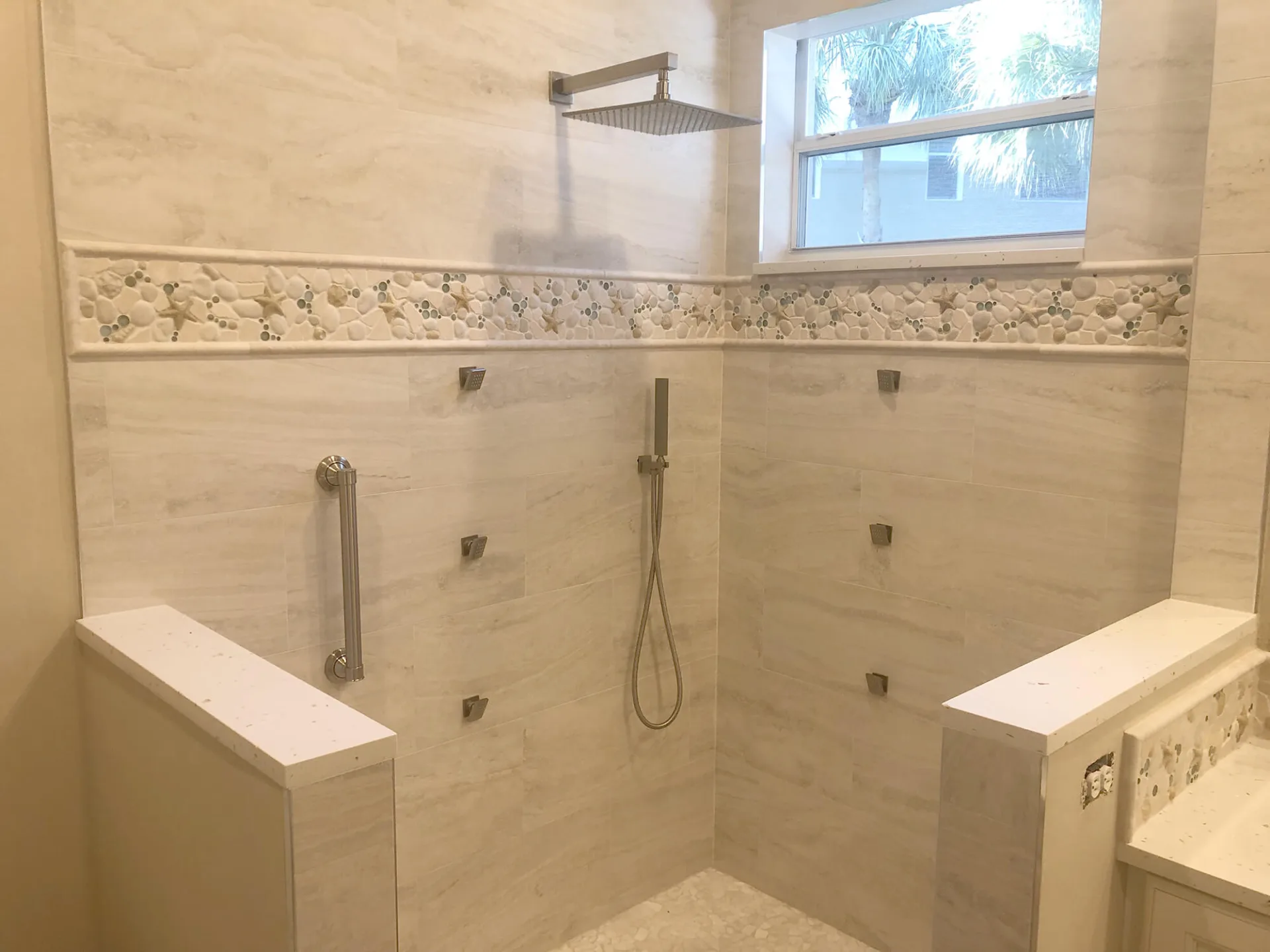 neutral shower tile border