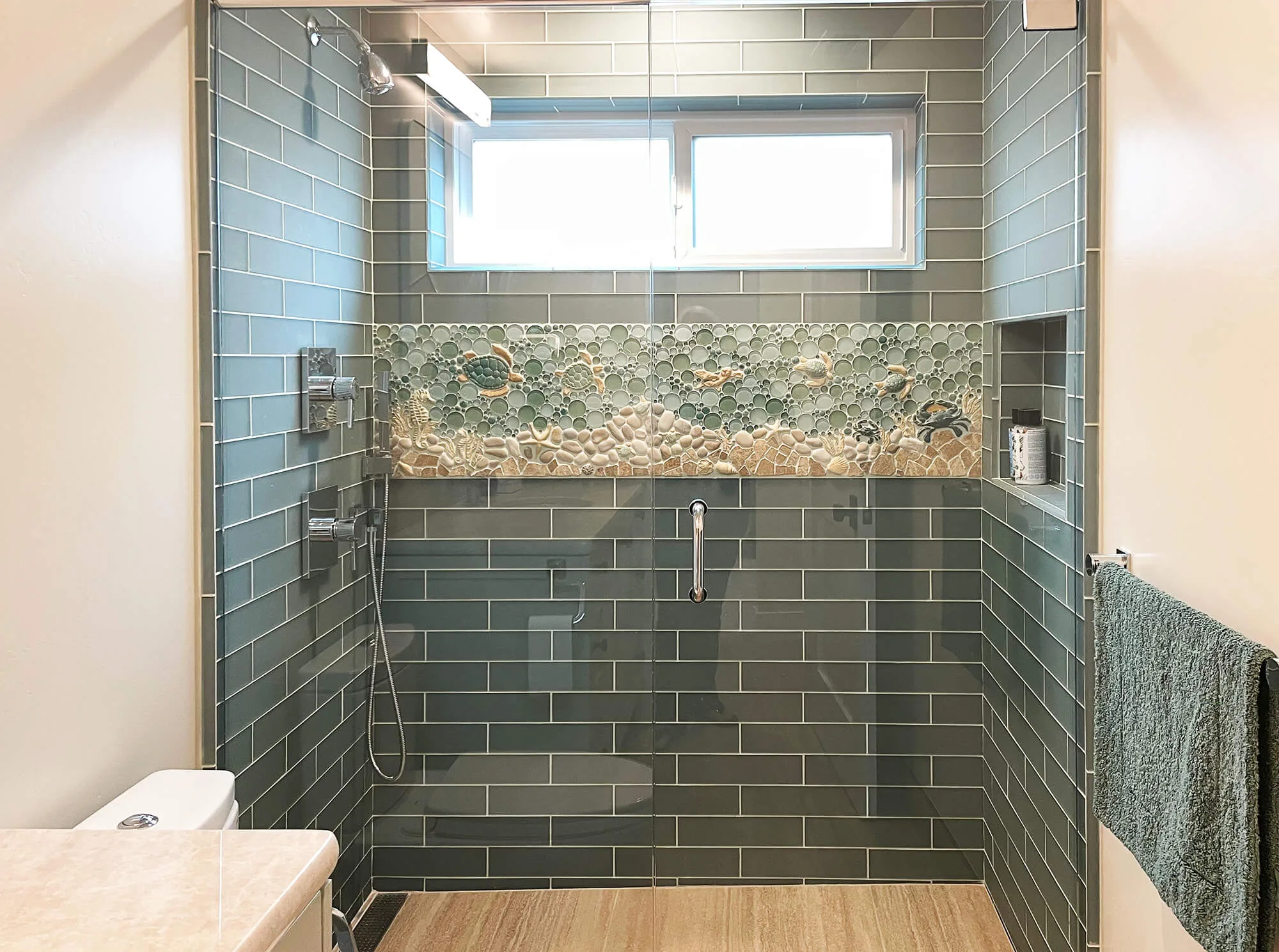 shower wall tile band