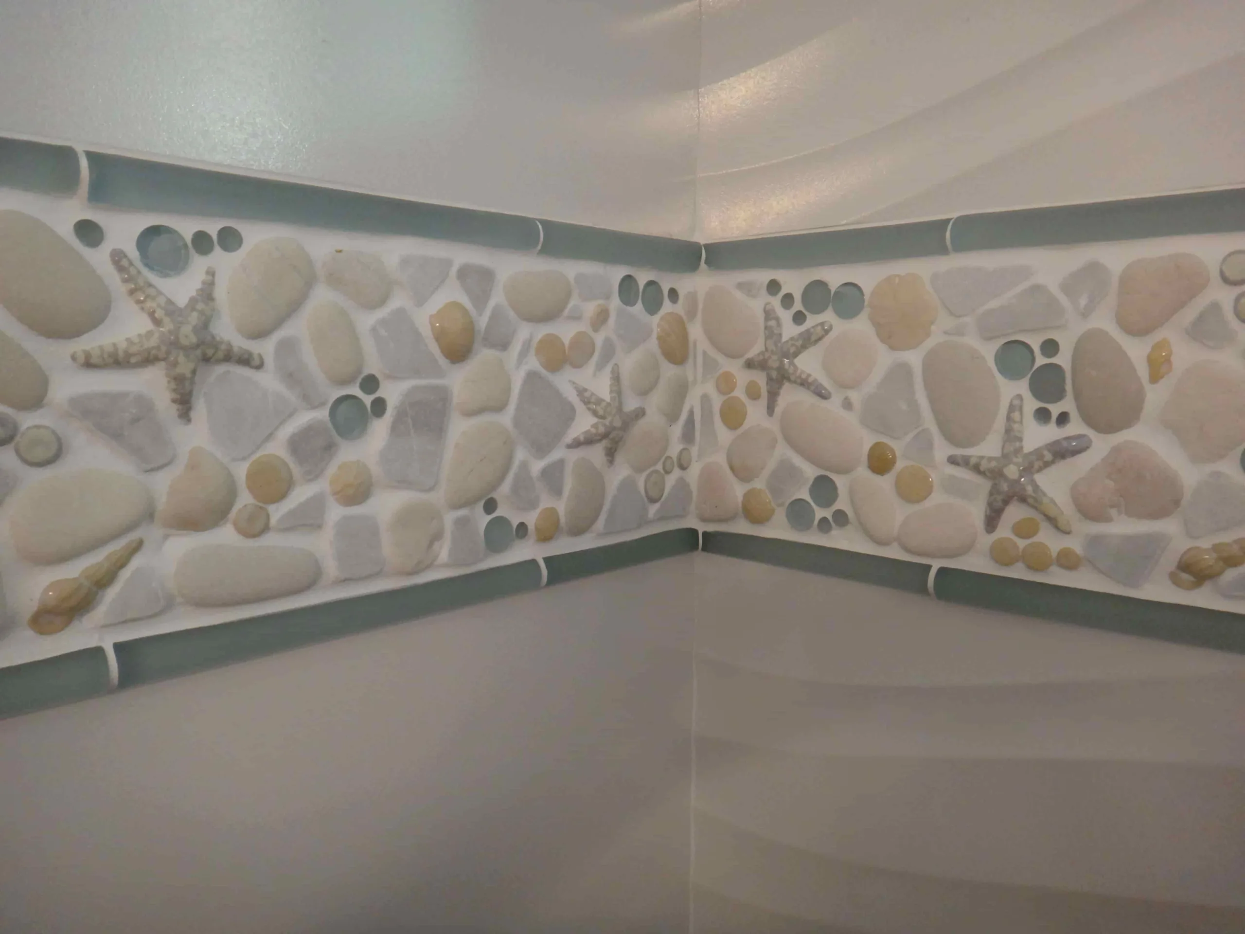 wavy fun shower tile border